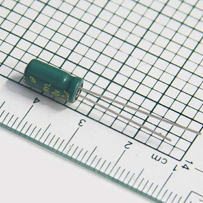 绿宝石直插电解电容_直插电解电容5*114.7uF50V规格