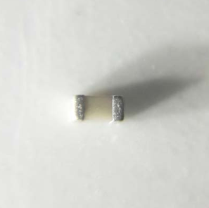 台湾华科贴片电容_贴片电容0402NPO62pF50V±5%型号